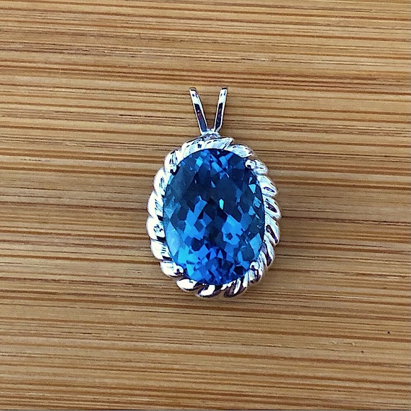 $228 10K White Gold Estate Drop Pendant Marked CID 10K - Picture 3 of 6